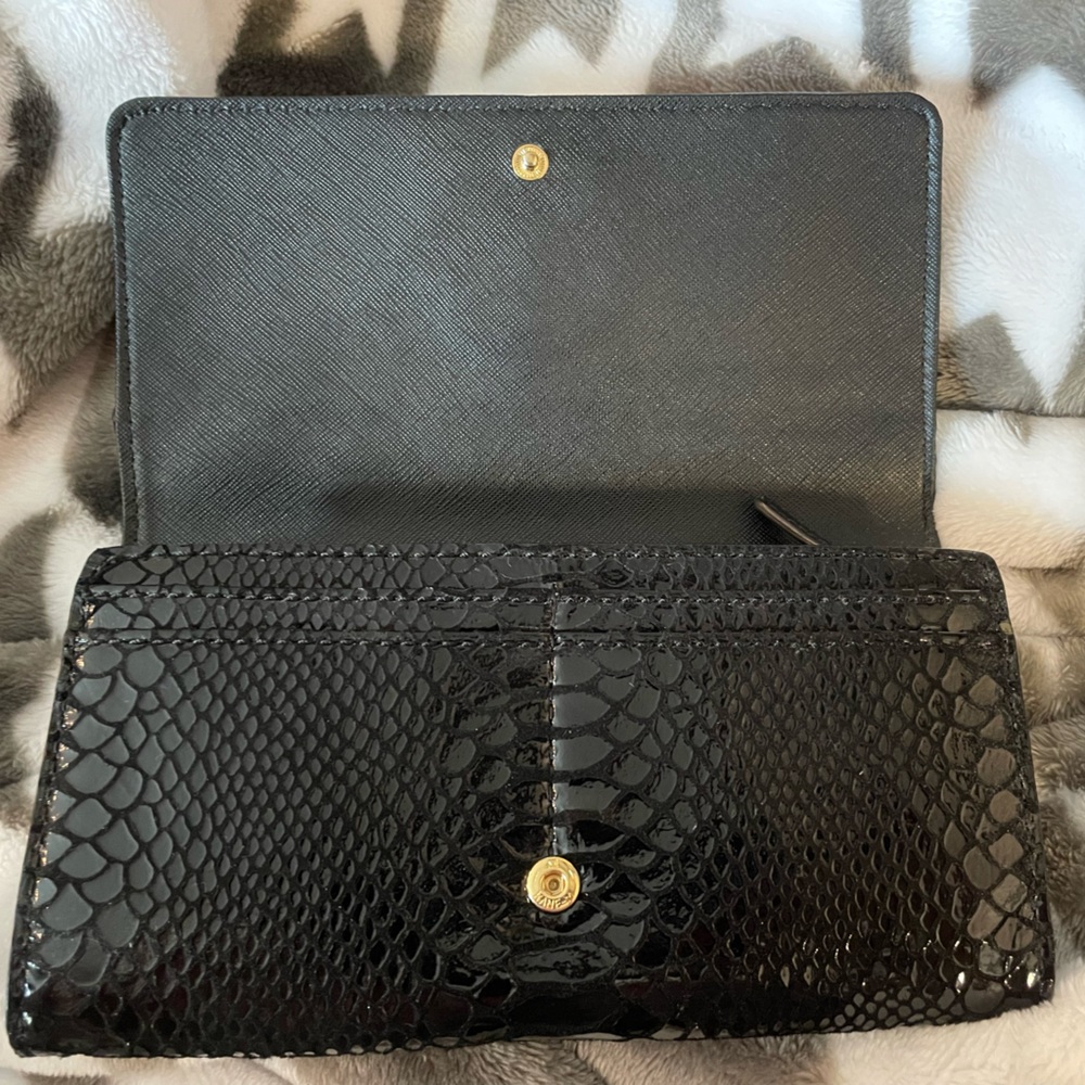 Michael Kors black snake skin wallet - Picture 2 of 4
